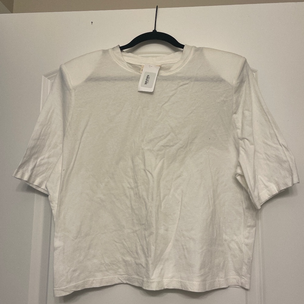 White crop top with padded sleeves